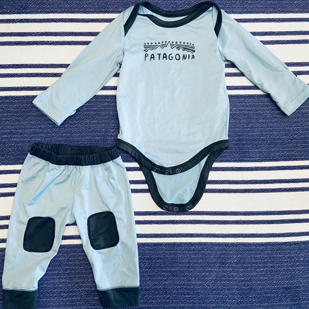 Like NEW Patagonia capilene base layer set 3-6m!!!